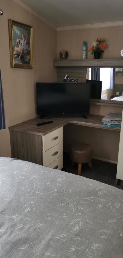 3 Bedroom Caravan With Hot Tub Tattershall Lakes Kültér fotó