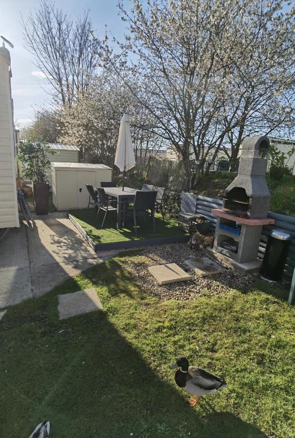 3 Bedroom Caravan With Hot Tub Tattershall Lakes Kültér fotó
