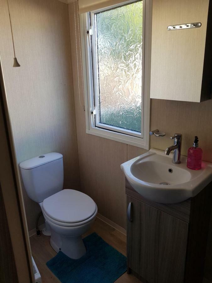 3 Bedroom Caravan With Hot Tub Tattershall Lakes Kültér fotó