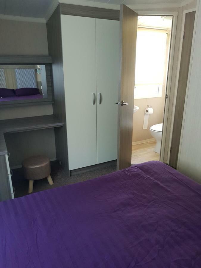 3 Bedroom Caravan With Hot Tub Tattershall Lakes Kültér fotó