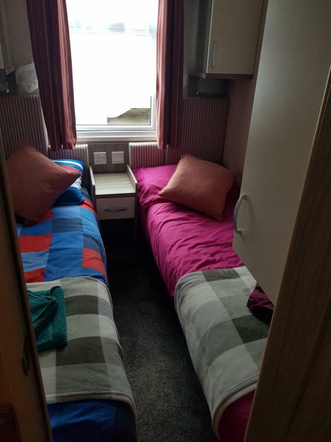 3 Bedroom Caravan With Hot Tub Tattershall Lakes Kültér fotó