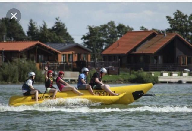 3 Bedroom Caravan With Hot Tub Tattershall Lakes Kültér fotó